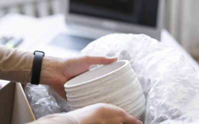 Déménagement et emballage de meubles et objets fragiles.